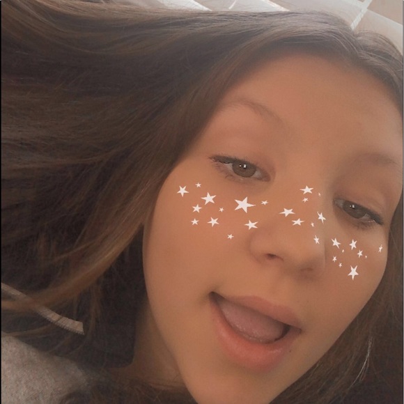 Meet your Posher, Gabbi - Picture 1 of 1